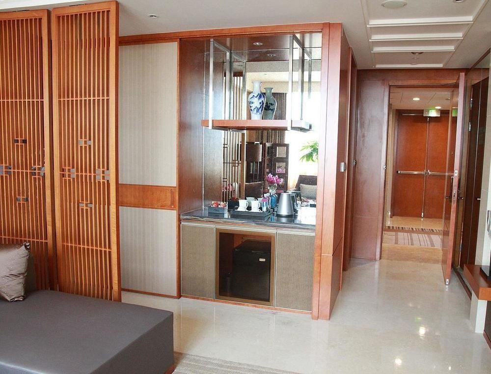 Chengdu Joyhub Air Hotel Exterior photo